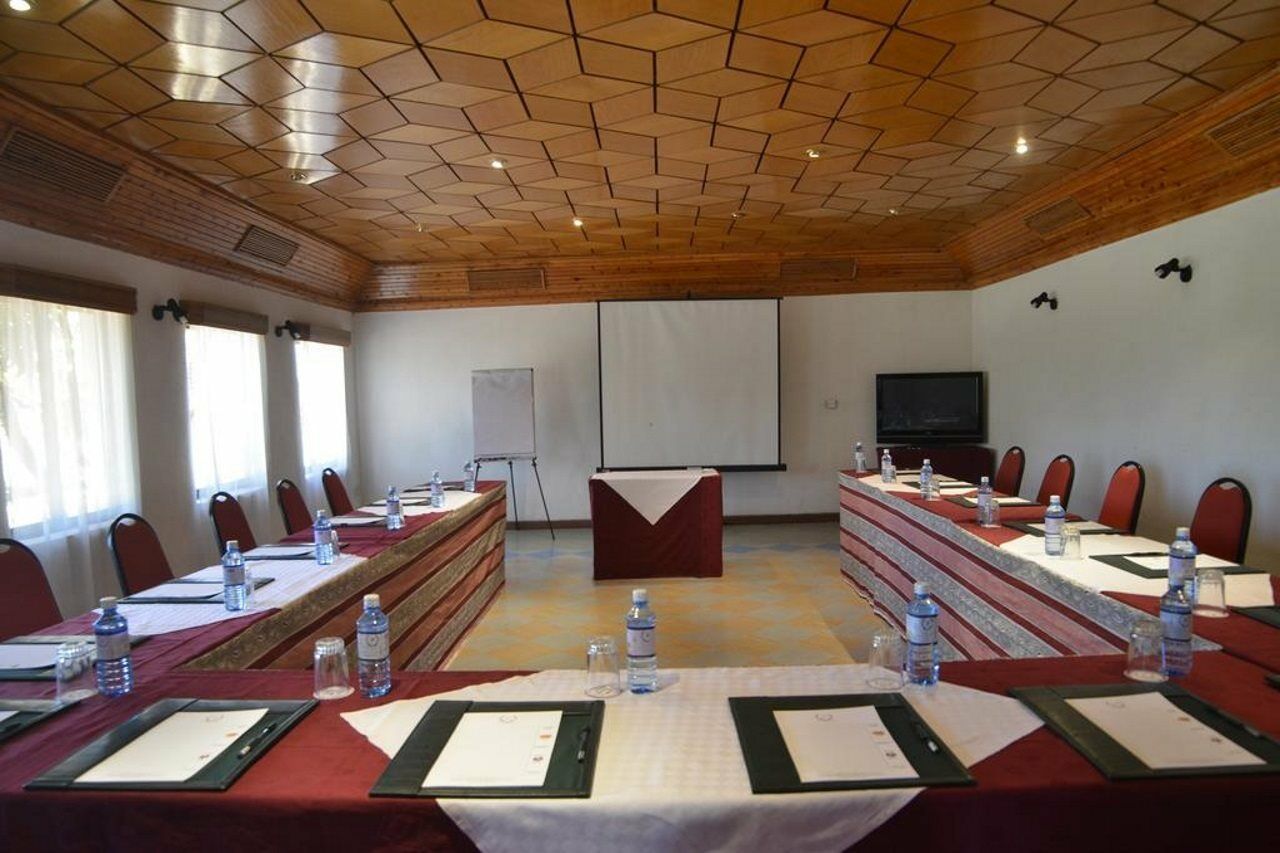 Jacaranda Lake Elementaita Lodge Gilgil Екстериор снимка